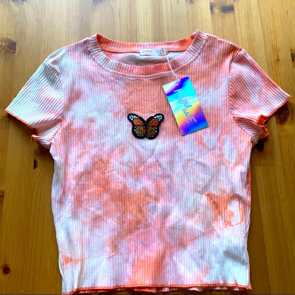 3/$10 crop butterfly shirt